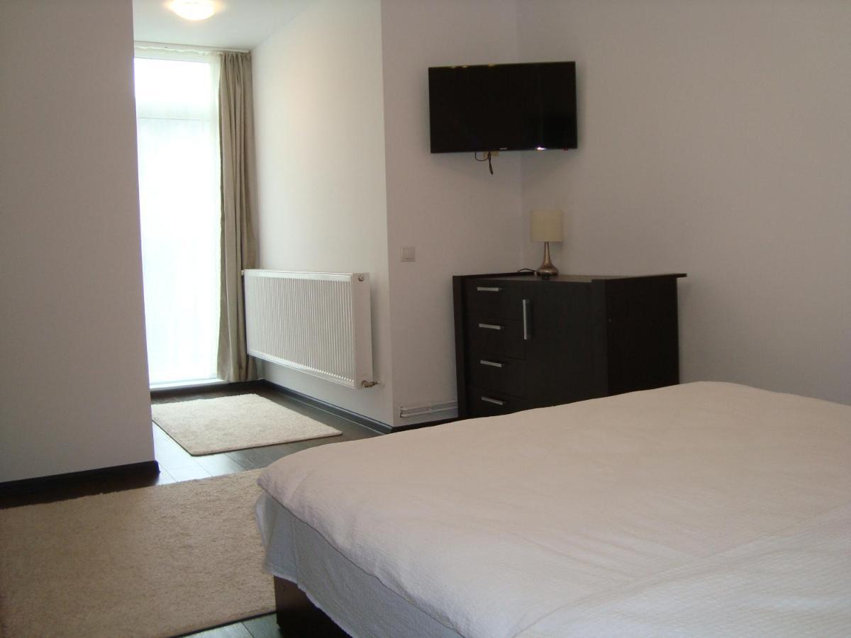 Casa Cu Flori Hotel Busteni Bagian luar foto