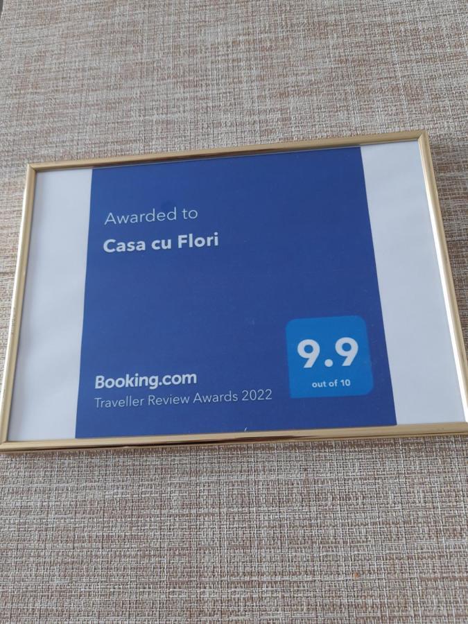 Casa Cu Flori Hotel Busteni Bagian luar foto